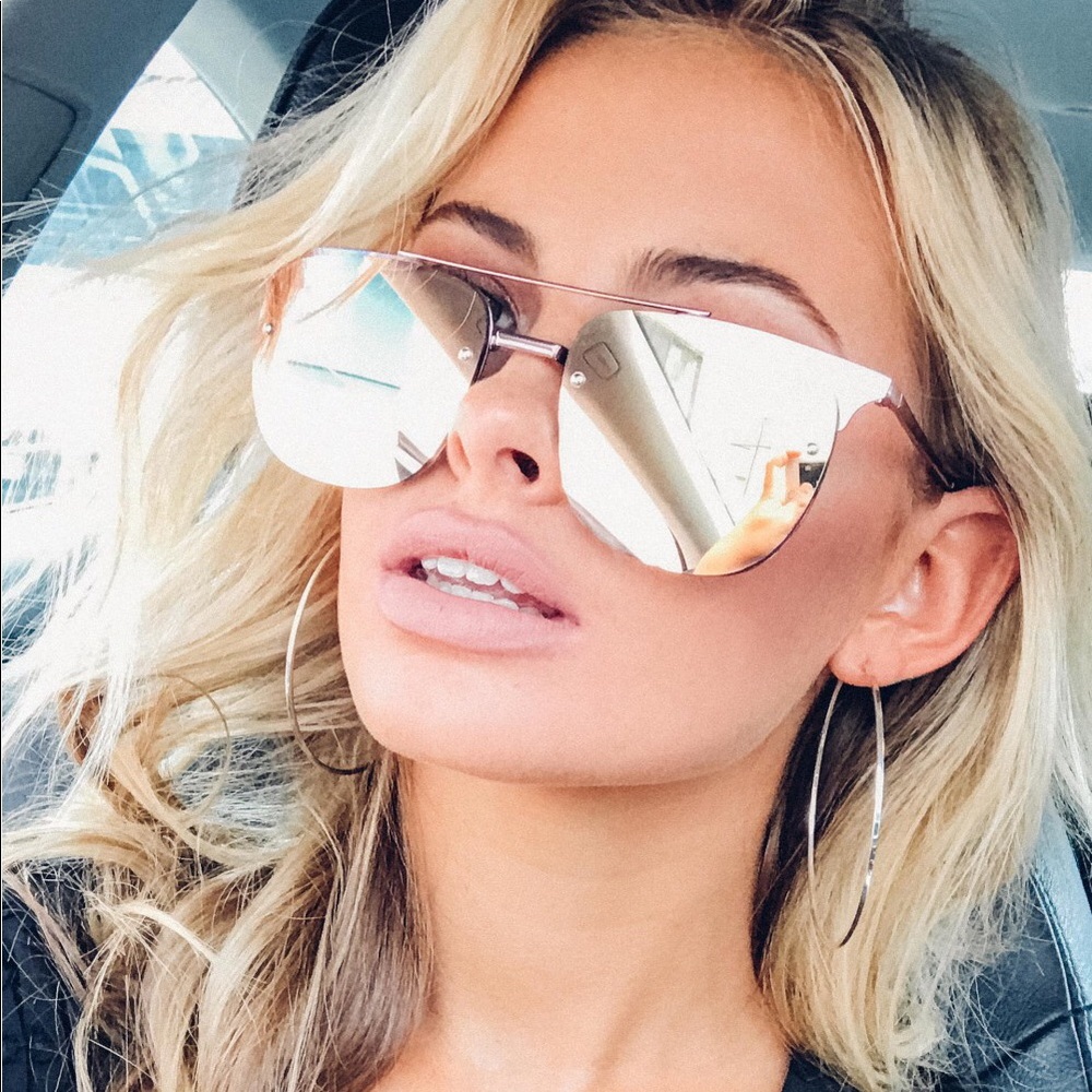 NWT Quay private eyes rose gold sunglasses